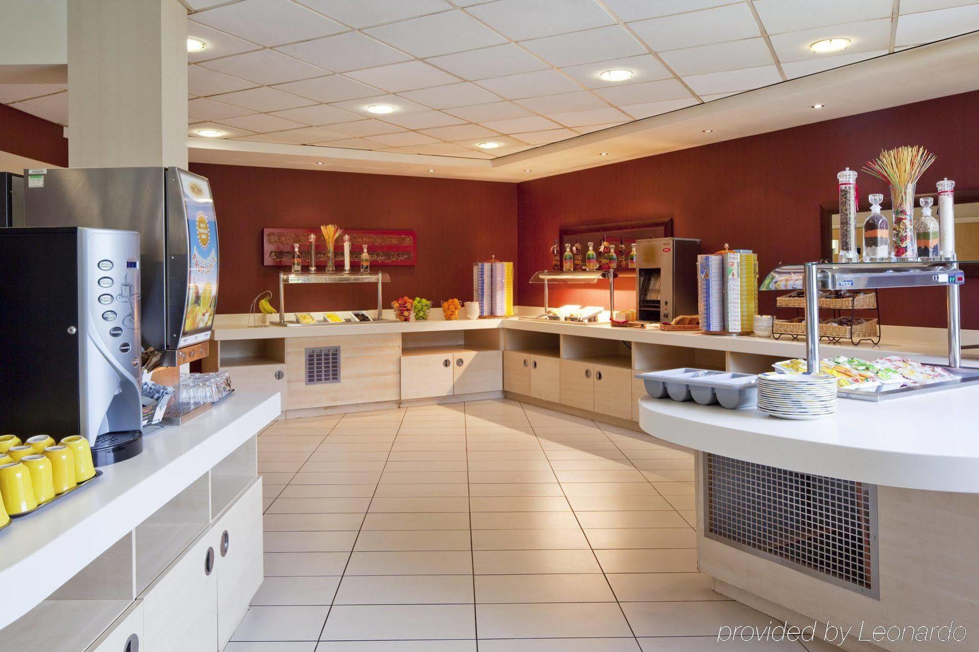 Holiday Inn Express London Stansted Airport By Ihg Stansted Mountfitchet Restaurant foto